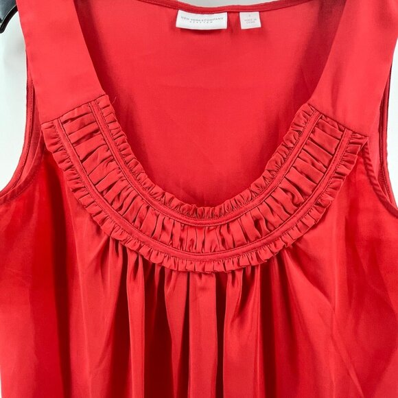 New York & Company Women's Stretch Satin Red Tank Top Blouse Size Small Shirt - Picture 3 of 10